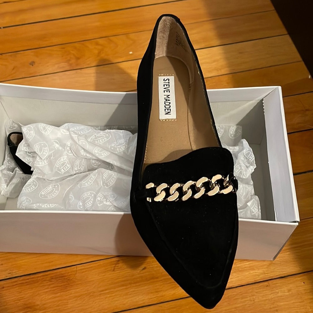 Black Suede Steve Madden flats